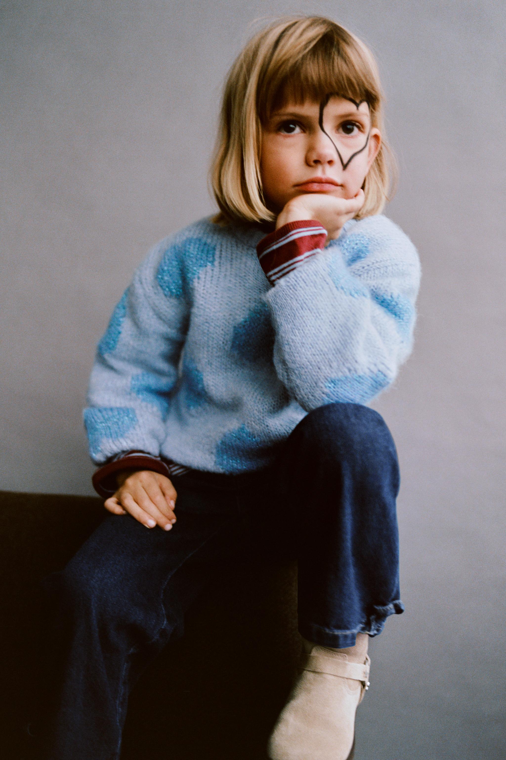 PULL EN MAILLE À COEURS